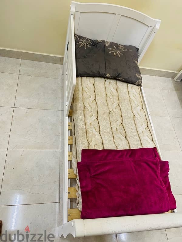 Kids bed without matress- neat and clean each 15 bd 1