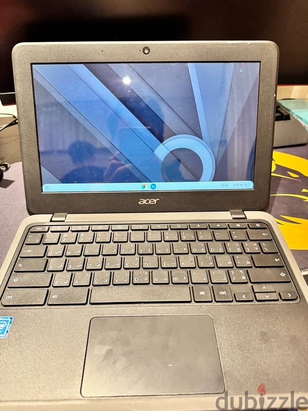 used chrome book good condition touch screen 1