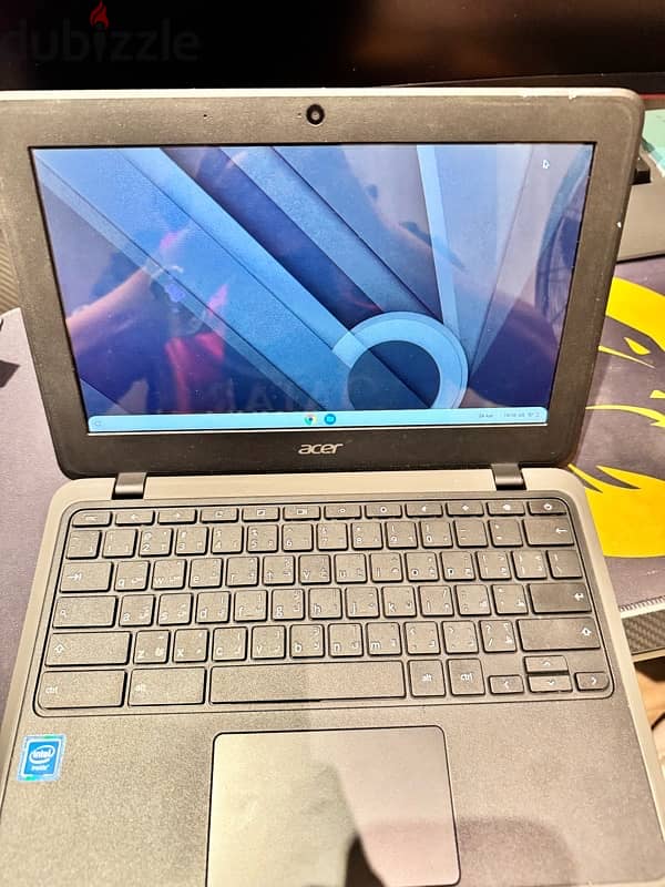 used chrome book good condition touch screen 2