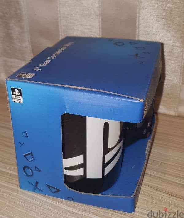 Paladone Playstation 4th Gen Controller Mug 1