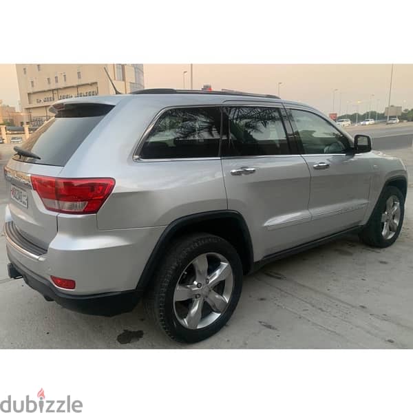 Jeep Cherokee 2011 3