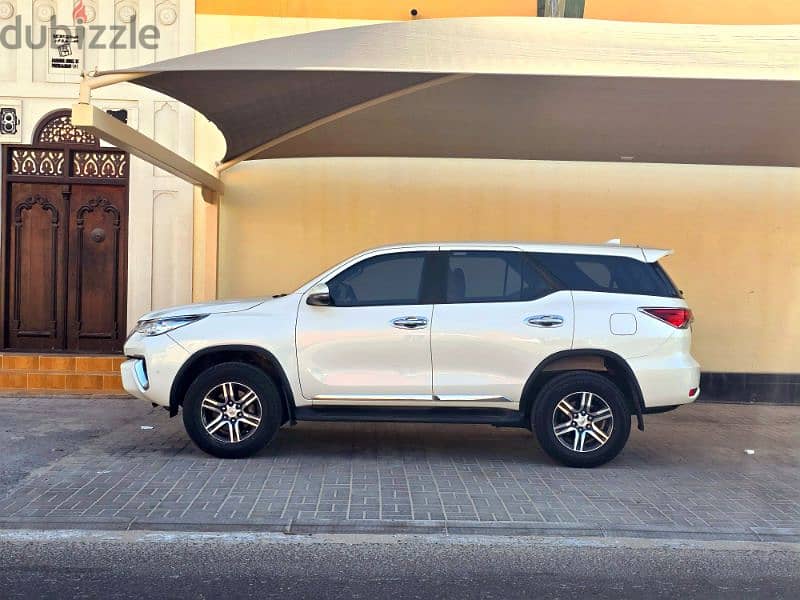 TOYOTA FORTUNER 2019 SINGLES OWNERSHIP & NON ACCIDENT CAR FOR SALE 6