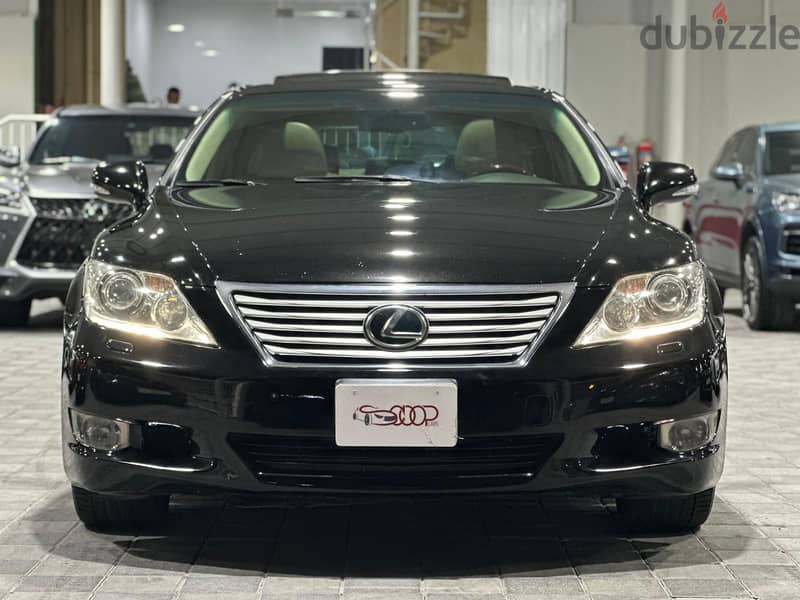 Lexus LS-Series 2012 460 L 1