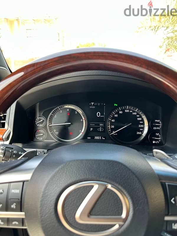 Lexus LX 570 2016 38km only !!! 4