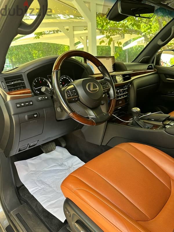 Lexus LX 570 2016 38km only !!! 5