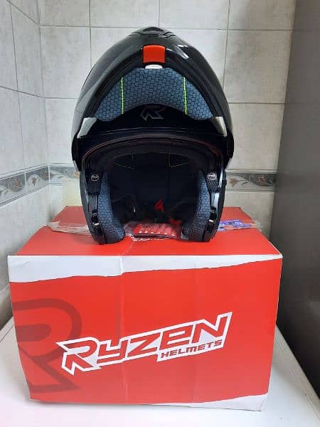 helmet brand new 7