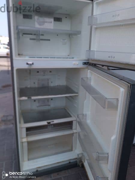 fridge for sale 30;bd with out dlivery if with dlivery 35 last 1