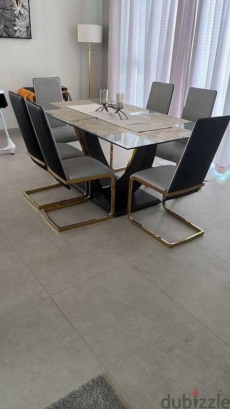 six seater dinning table 1