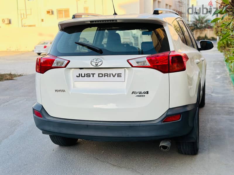 Toyota Rav 4 2015 Model 5