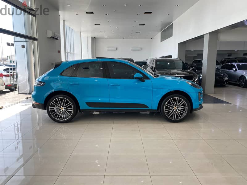 Porsche Macan 2021 blue 2