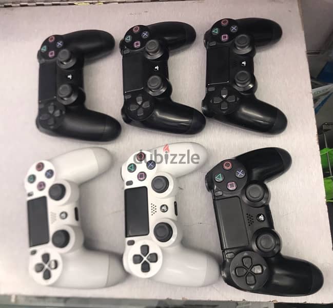 PS5 and PS4 original  used controller 1