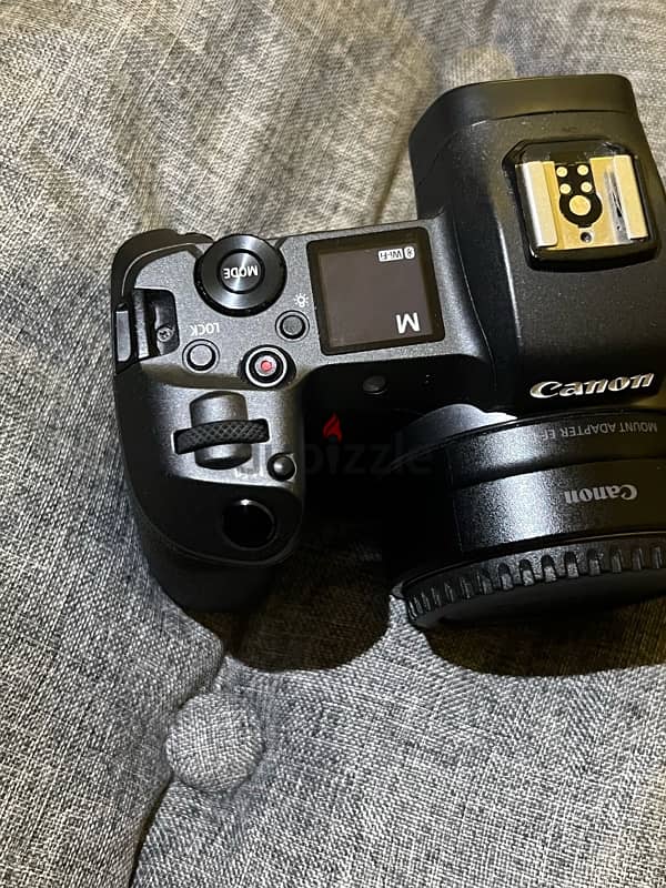 For sale Canon EOS R full frame camera with lens adapter 2 battery 3