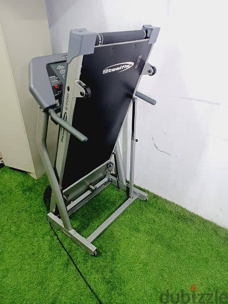 SteelFlex Foldable Treadmill (Model XT-2700HF) 3