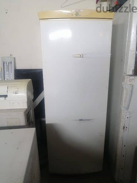 Good condition fridge 1