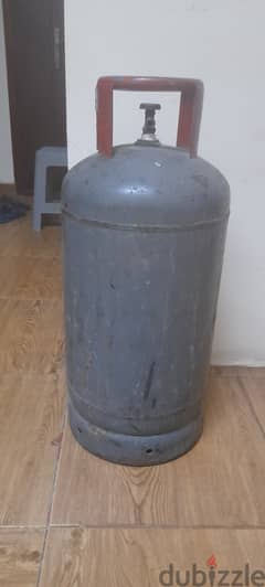 Gas cylinder 0