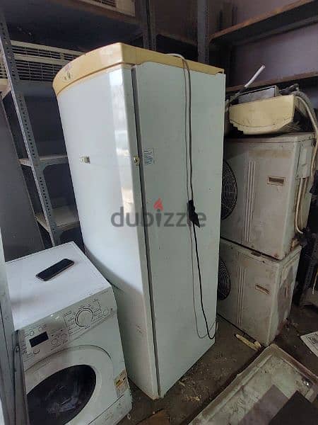 Good condition fridge 3