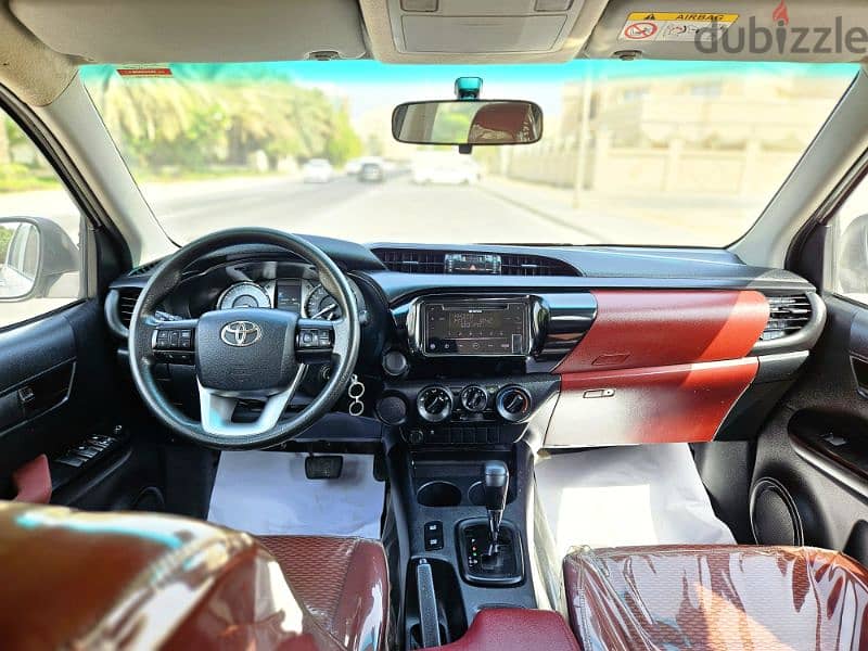 TOYOTA HILUX 2021 DOUBLE CABIN AUTOMATIC PICK-UP 8