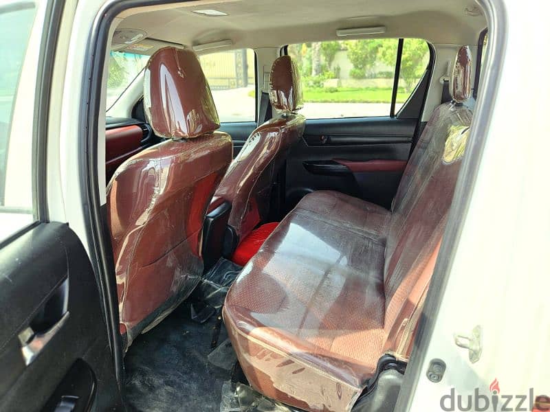 TOYOTA HILUX 2021 DOUBLE CABIN AUTOMATIC PICK-UP 10