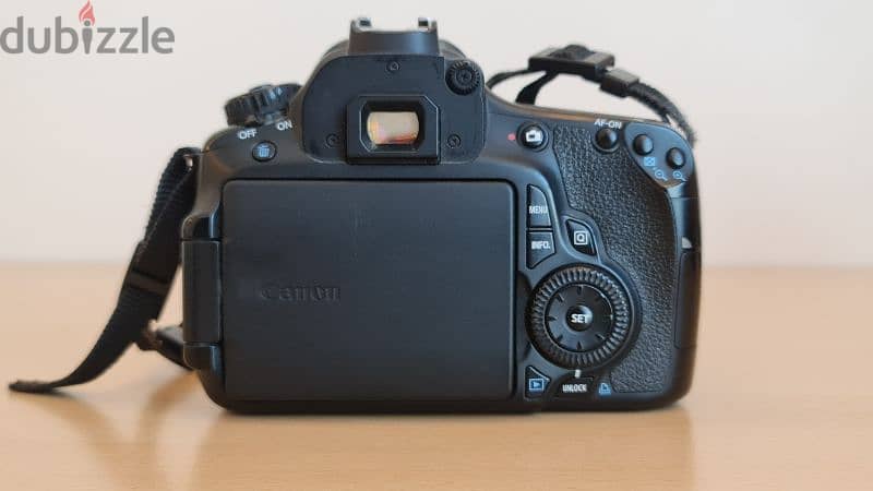 Canon 60d with a battery grip 5