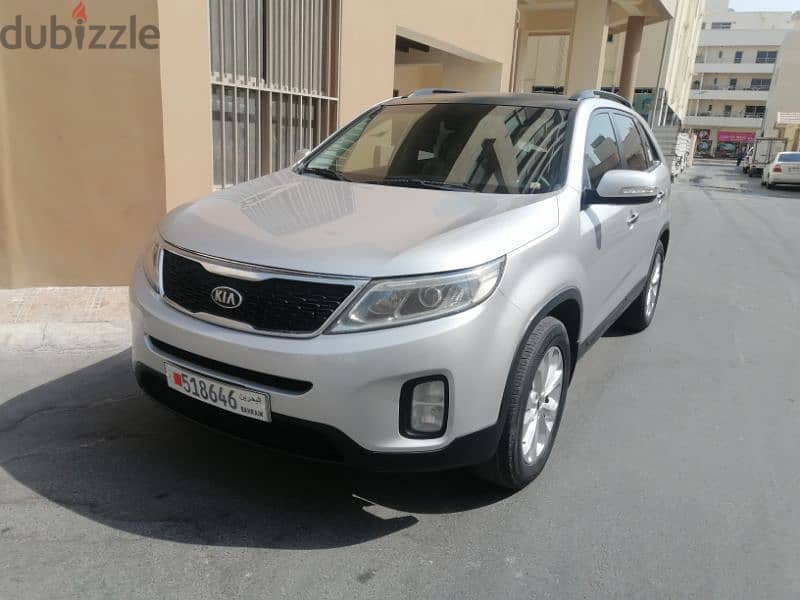 Kia Sorento 2013 model V6 passing insurance 12.2024 mileage 124 km c 1