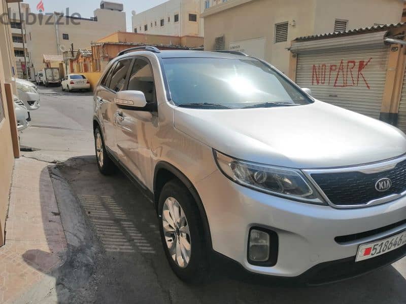 Kia Sorento 2013 model V6 passing insurance 12.2024 mileage 124 km c 2