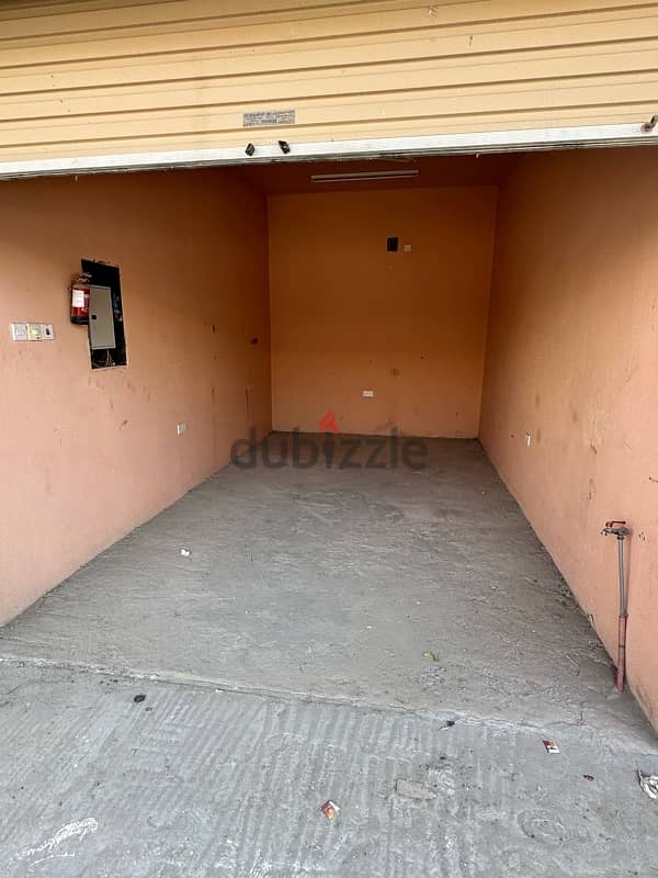 2 Grage for rent in Al-Hamla 2