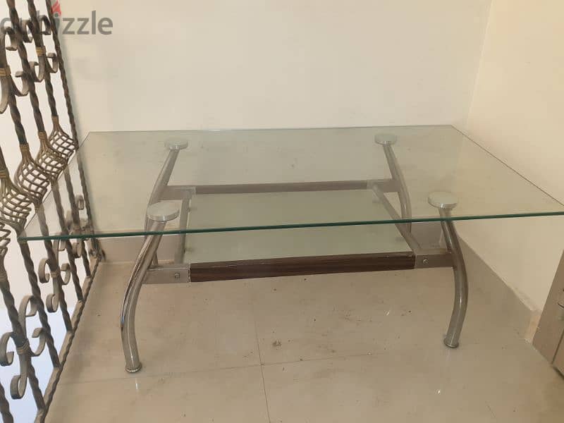 glass table 1