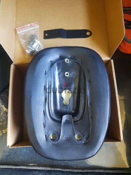 harley davidson sportster seat and headlight 2