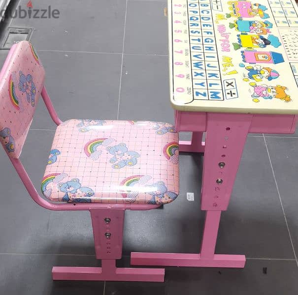 BABY/KIDS STUDY TABLE AND Chair 4