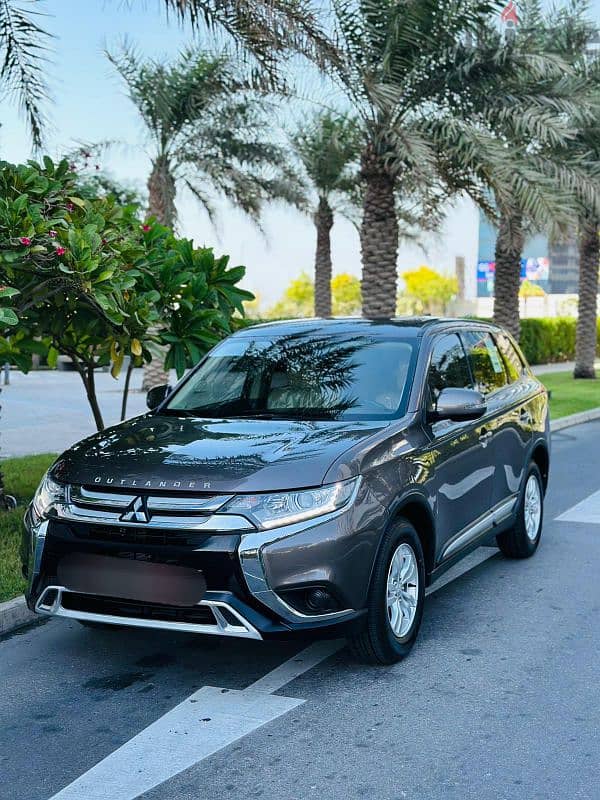 Mitsubishi Outlander 2020 model. Very Low Mileage driven SUV Jeep 4