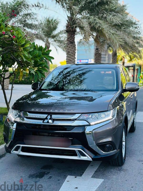 Mitsubishi Outlander 2020 model. Very Low Mileage driven SUV Jeep 9