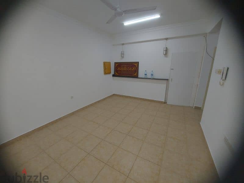 للايجار شقه في مدينه عيسى شامل For rent flat in Isa Town including ewa 5