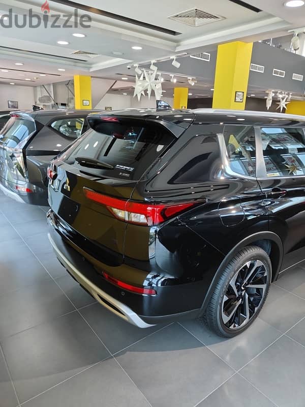 Mitsubishi Outlander 2023 2