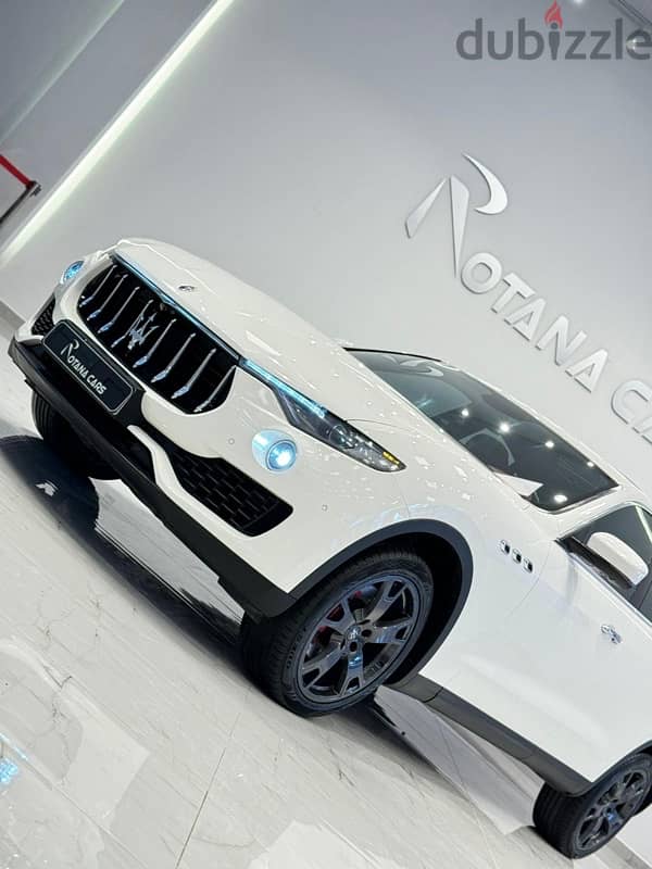 MASERATI LEVANTE V6 7