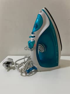 New Steam Iron bought 10 now 4 مكواة بخار جديدة اشتريت ب10 للبيع ب