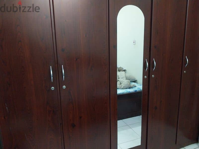 5 door cupboard with mirror for sale 0