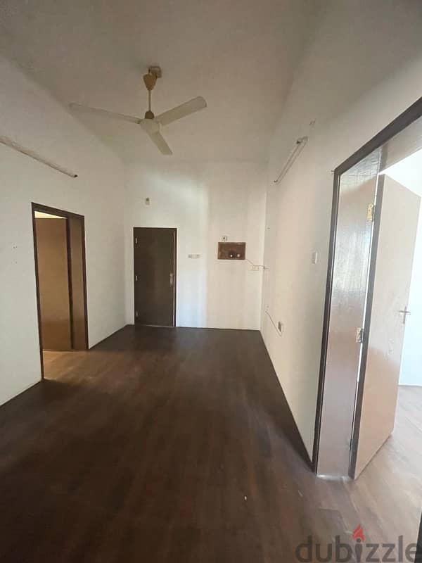 2 Bedroom Flat For Rent in Bukuwarah 0