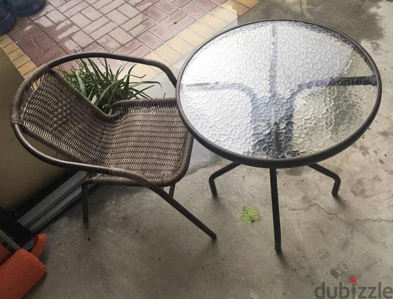 Table & Chair 0