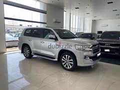 Toyota Land Cruiser VXR 2020 silver 0