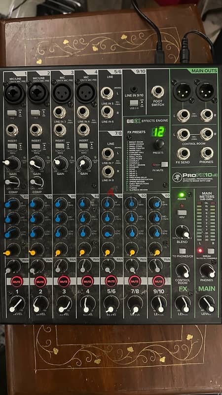 Mackie Pro FX 10 V3 Mixer 0