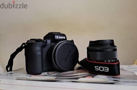 canon M50 mark 2 mirrorless camera+vloging kit,3 batterys and adapter