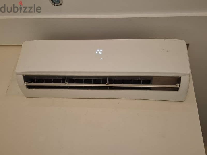 Midea 2 tone split AC 2