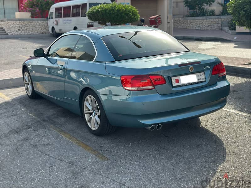 BMW 3-Series 2010 330i 3