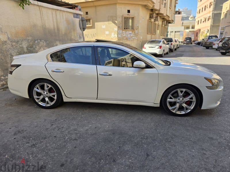 Nissan Maxima 2012 4