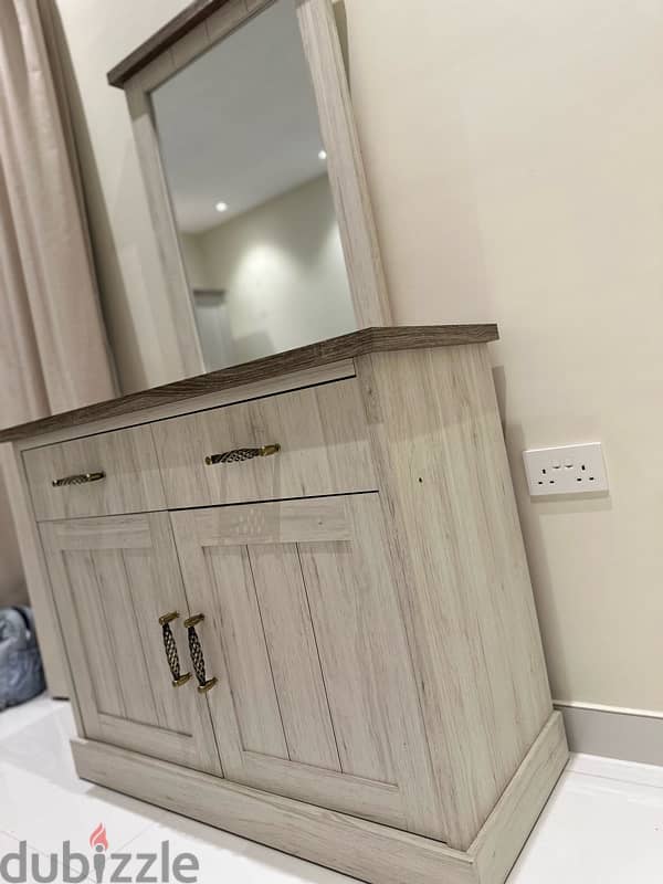 Single bed with 1 drawer+ dresser for sale 9