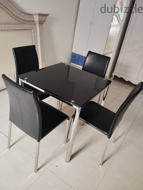 dinning Table for sale good condition 2