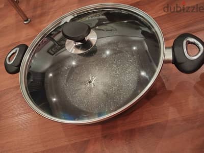 A new Non stick Wok 28cm