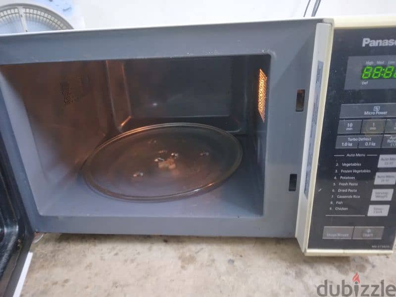 PANASONIC 25LITRE DIGITAL MICROWAVE 1