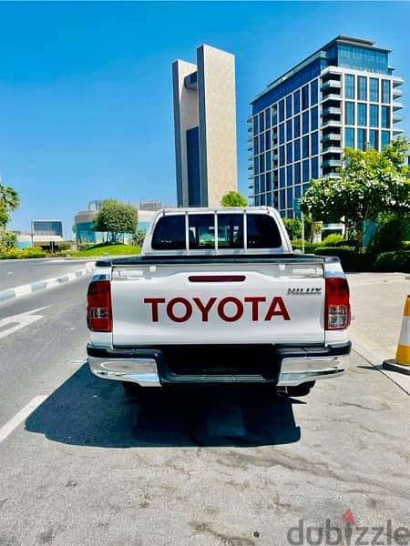 Toyota Hilux  pickup automatic 2021 Model. 4