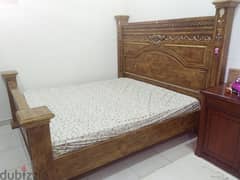 king size bed with mattress 0